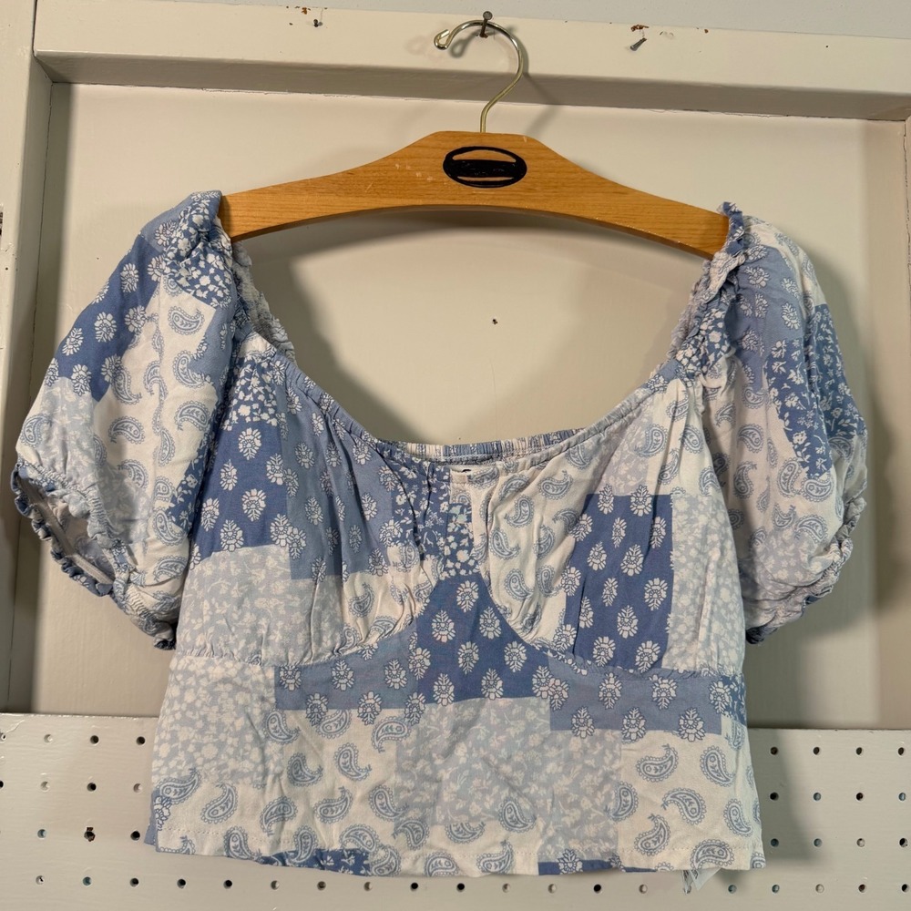 Hollister Puff Sleeve Patchwork Crop Blouse Blue Paisley Top Large Boho Festival